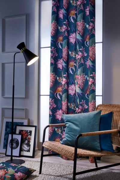 APELT, JASMINA, Fertigschal